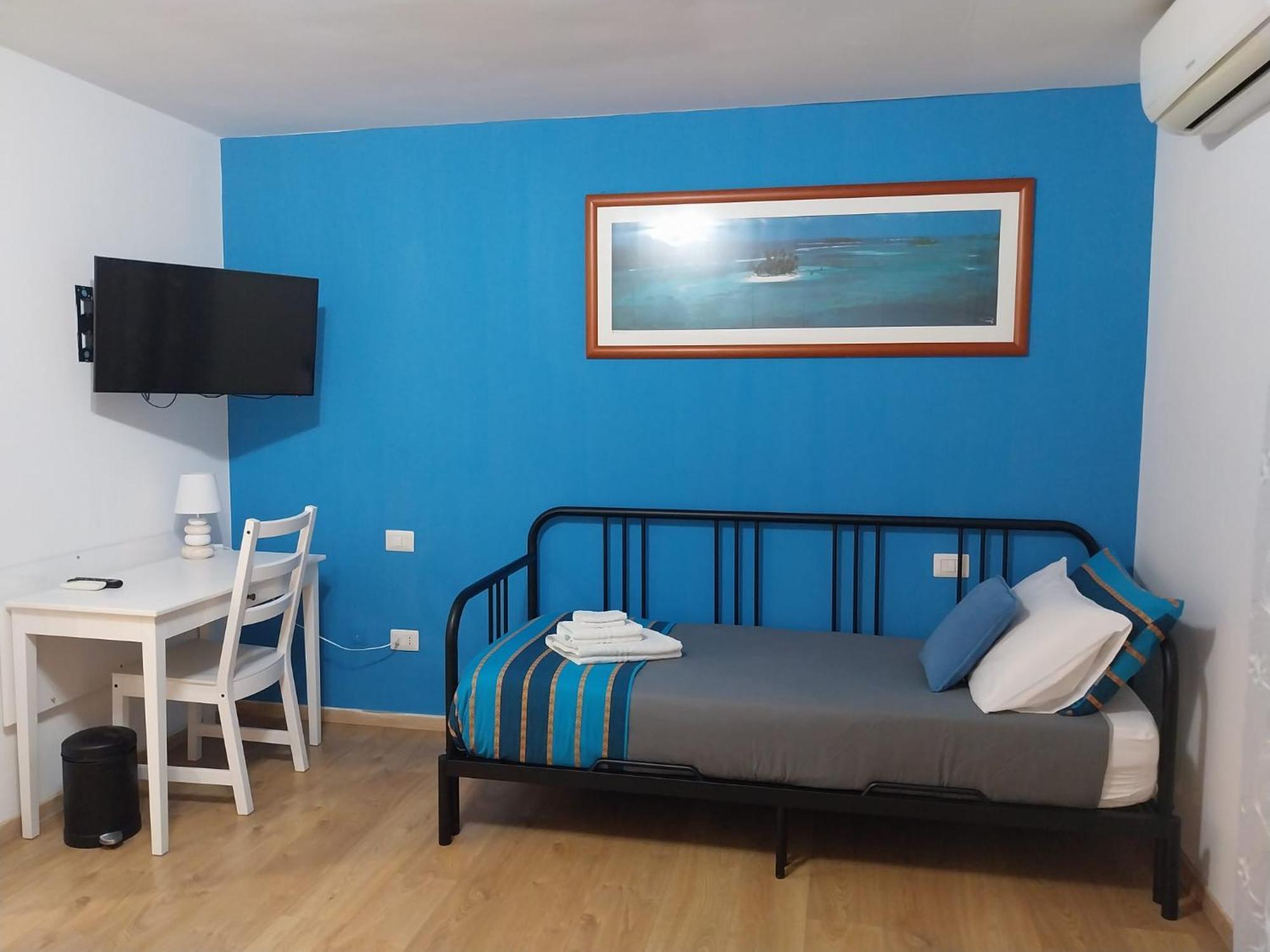 New Little House Hotel Nápoly Kültér fotó